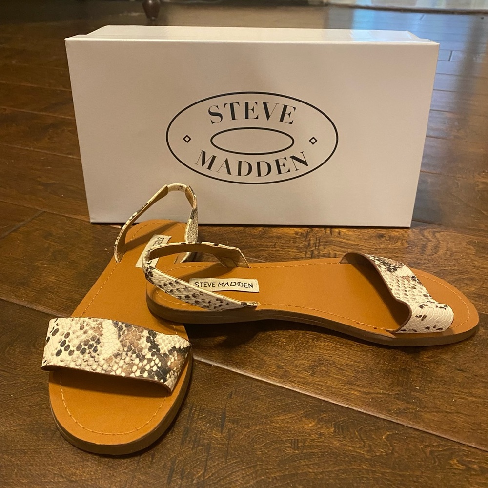 Steve Madden sandals